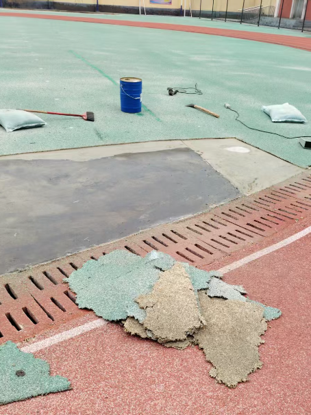 黔西南球场翻新维修补、球场翻新修补改造